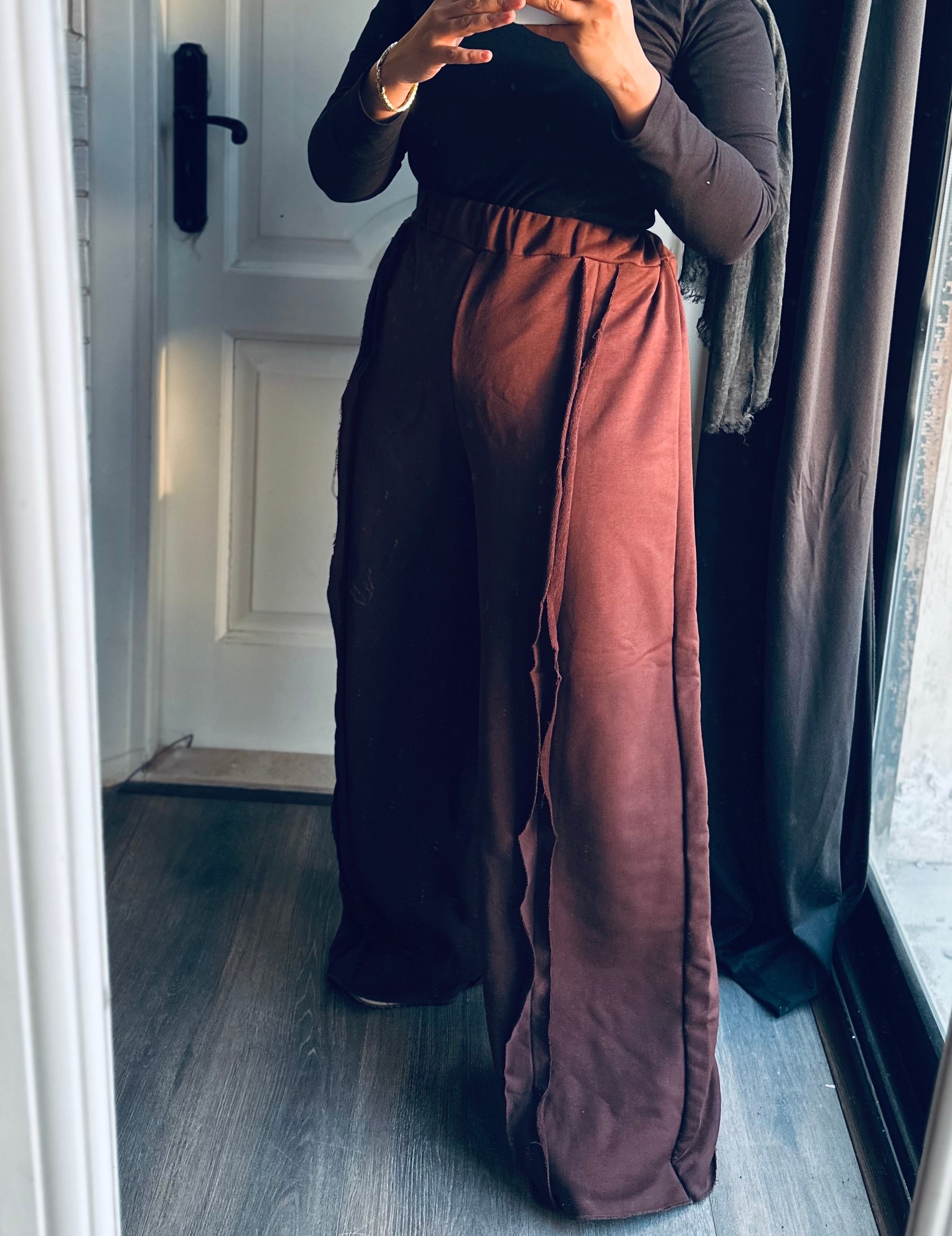 Melton Front Cut Pants in Brown