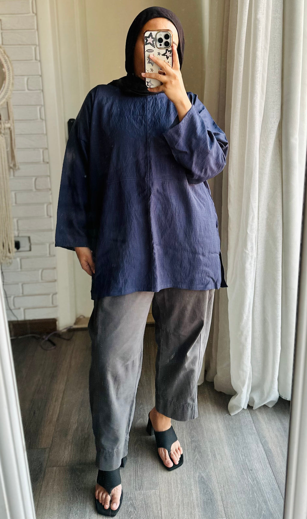 Linen Mid-Length Top in Navy Blue