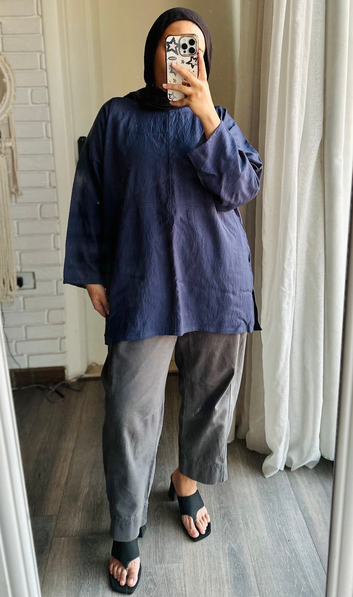 Linen Mid-Length Top in Navy Blue