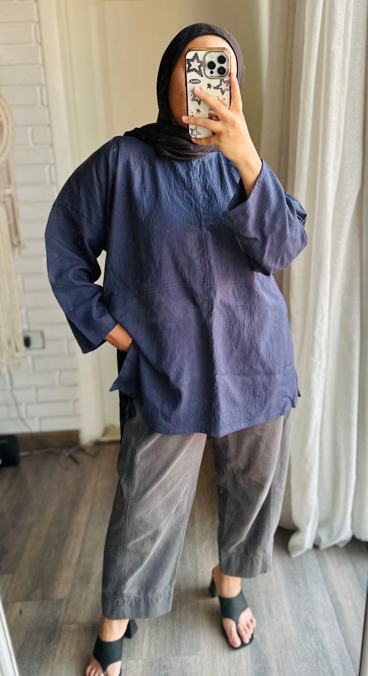 Linen Mid-Length Top in Navy Blue