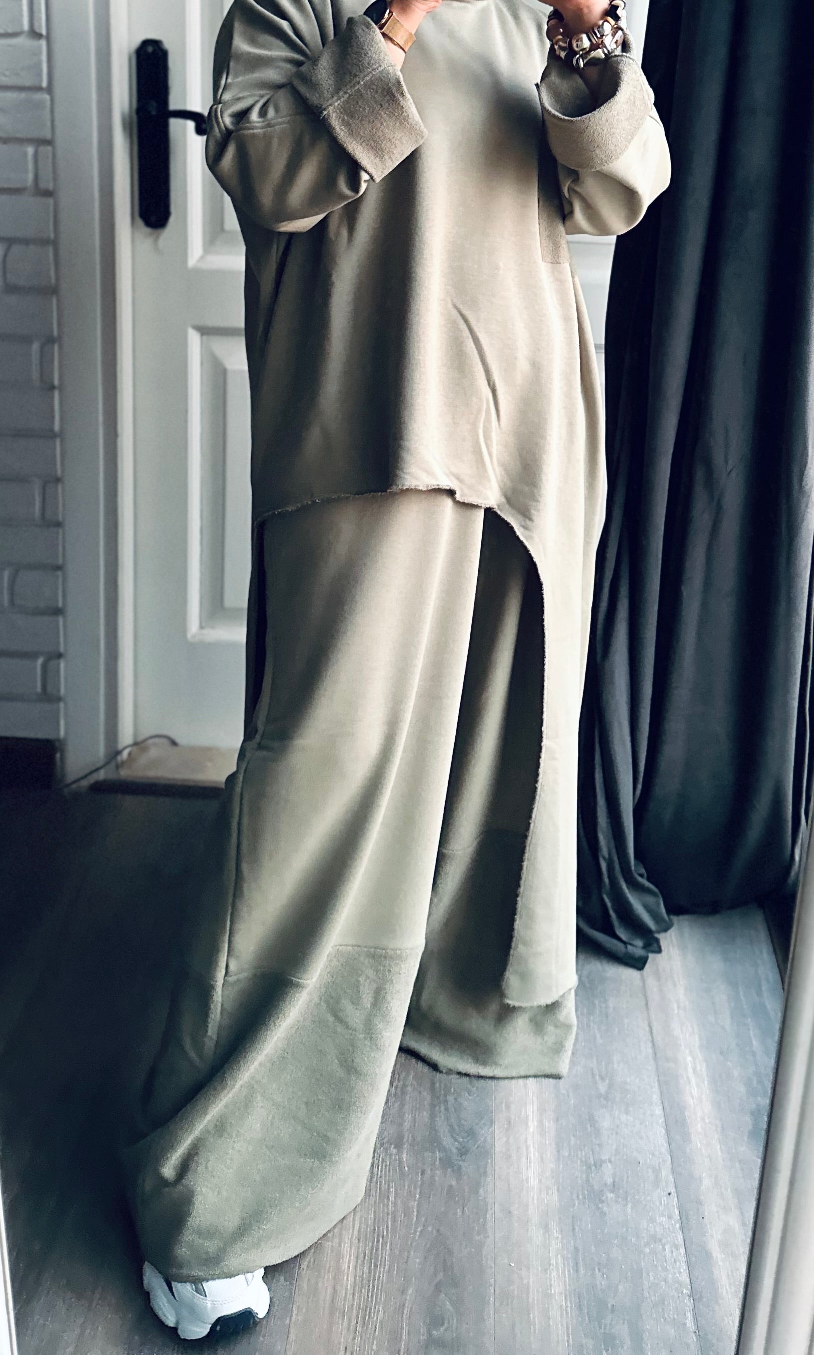 Melton Reversed Pants in Olive