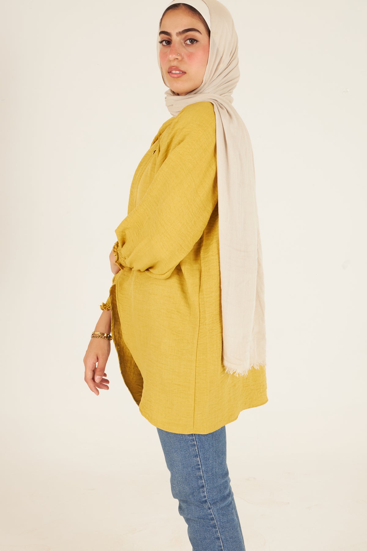 Raglan V-Blouse in Mustard