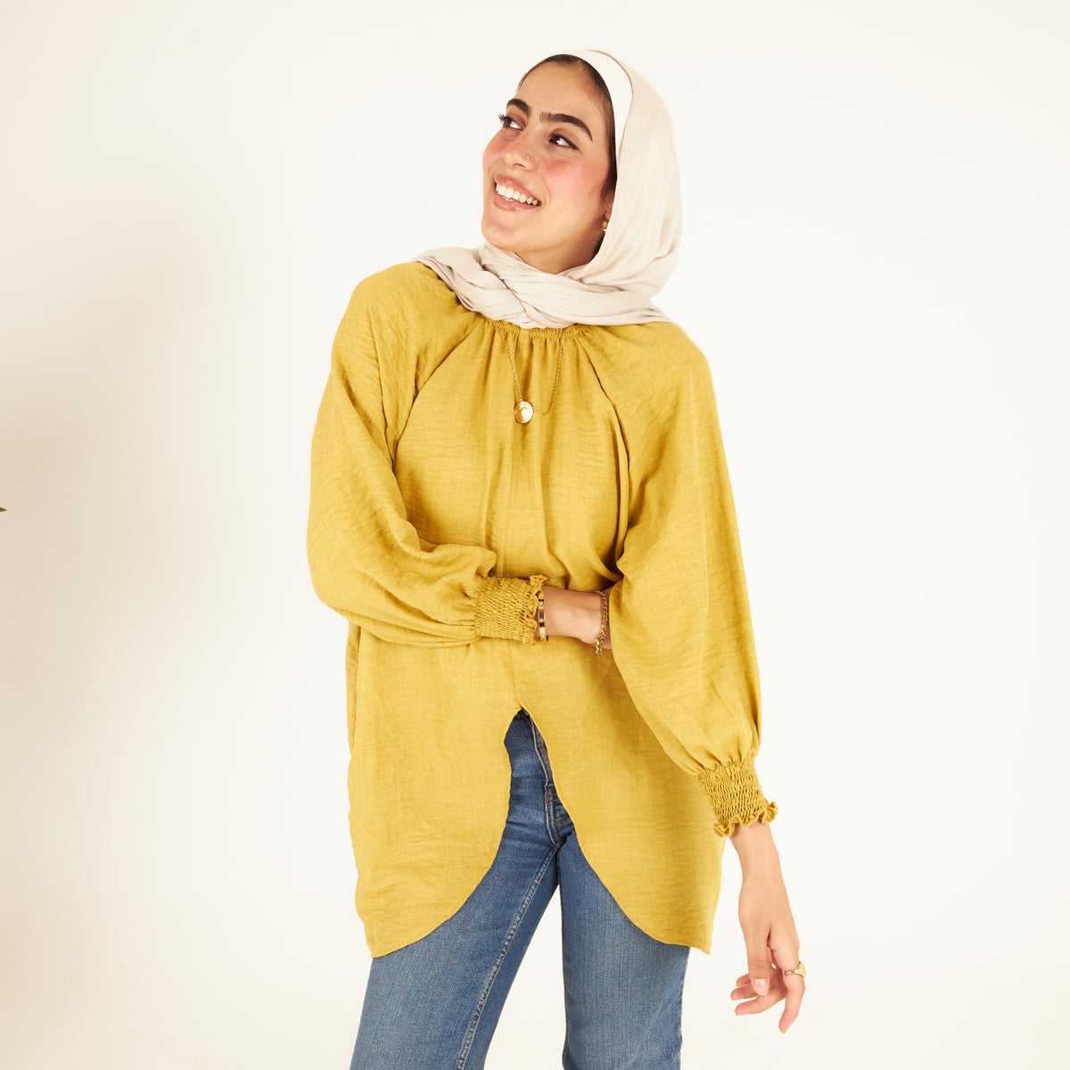 Raglan V-Blouse in Mustard