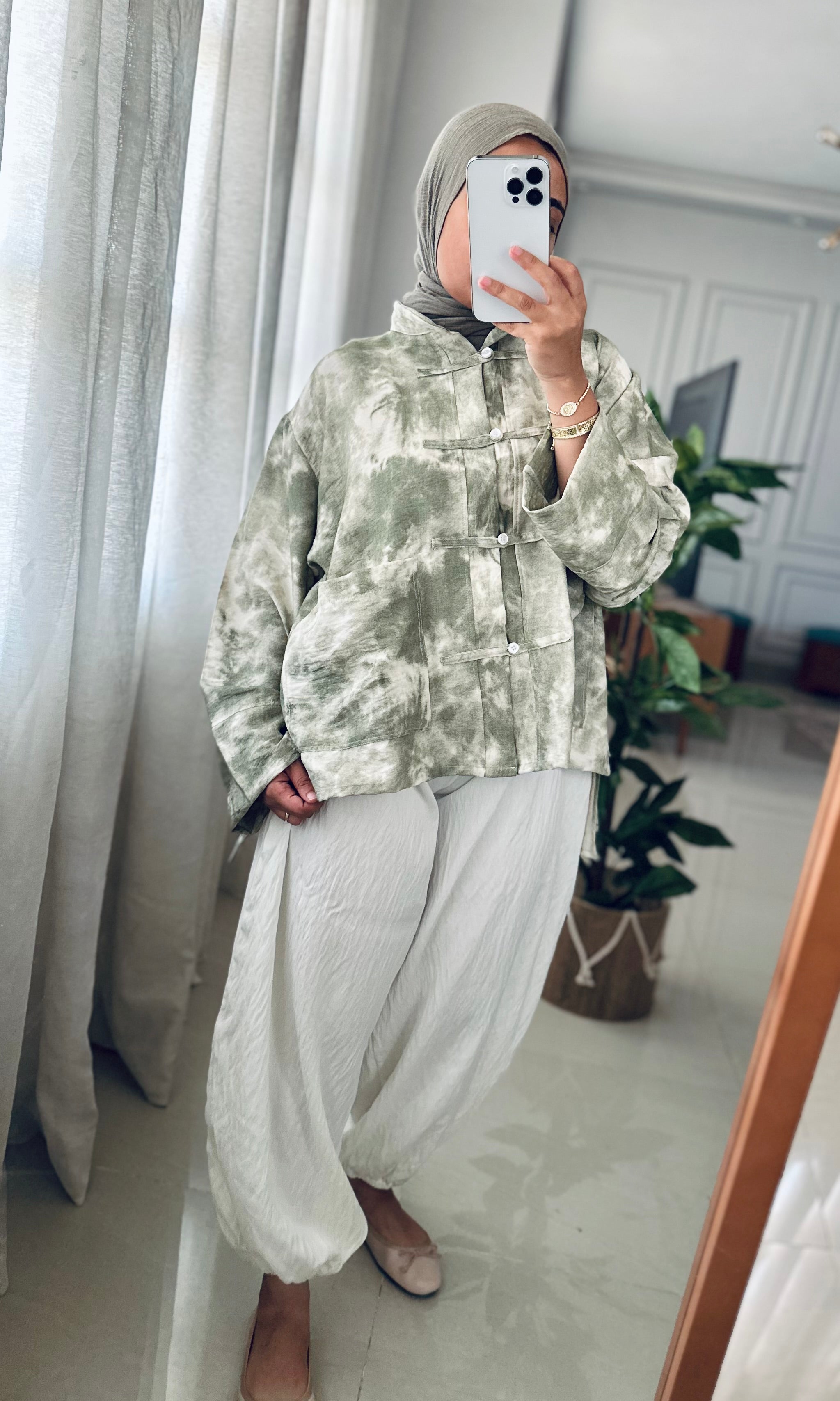 Chinese Tie Dye Blouse in Olive