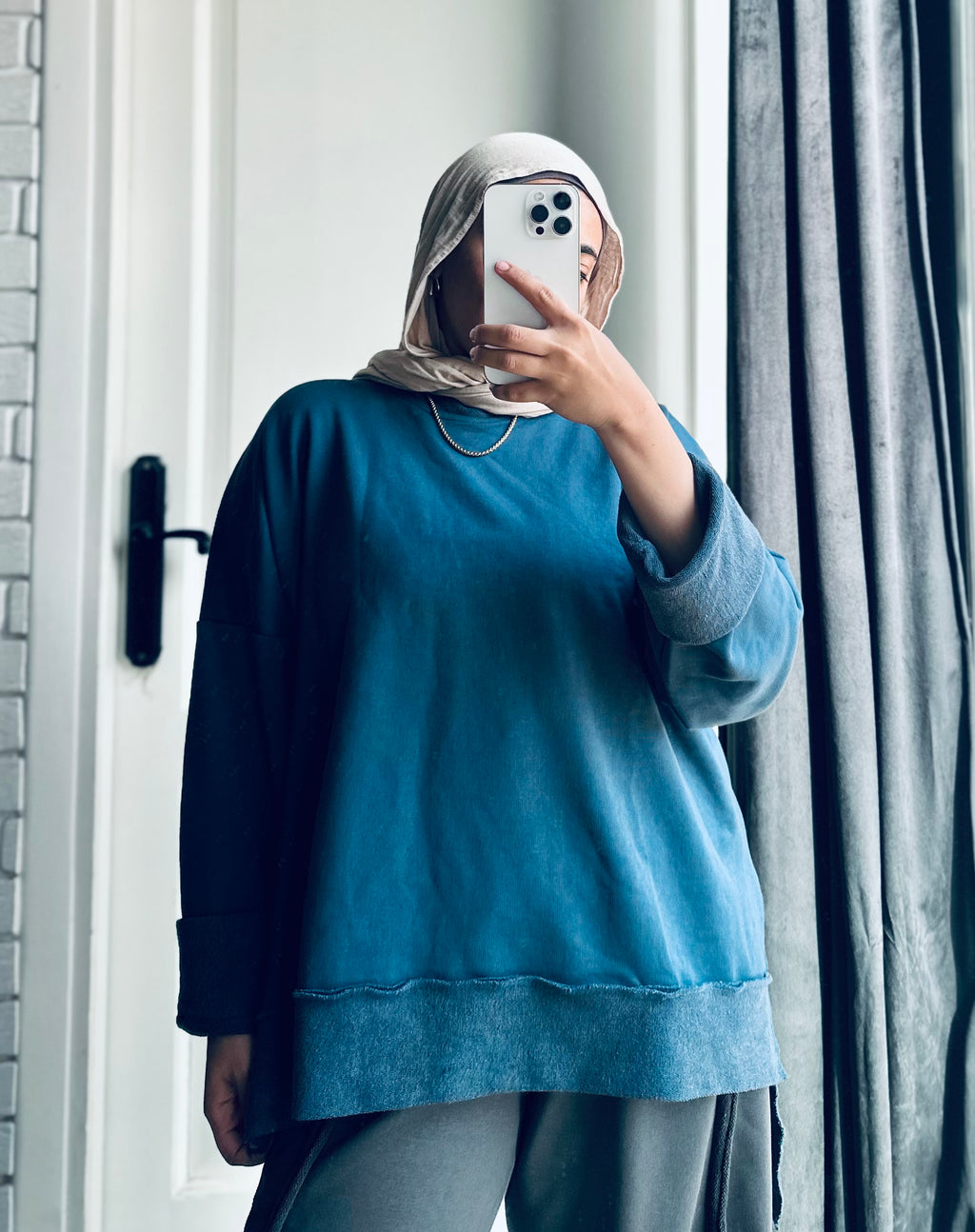 The Reversed Sweatshirt in Teal