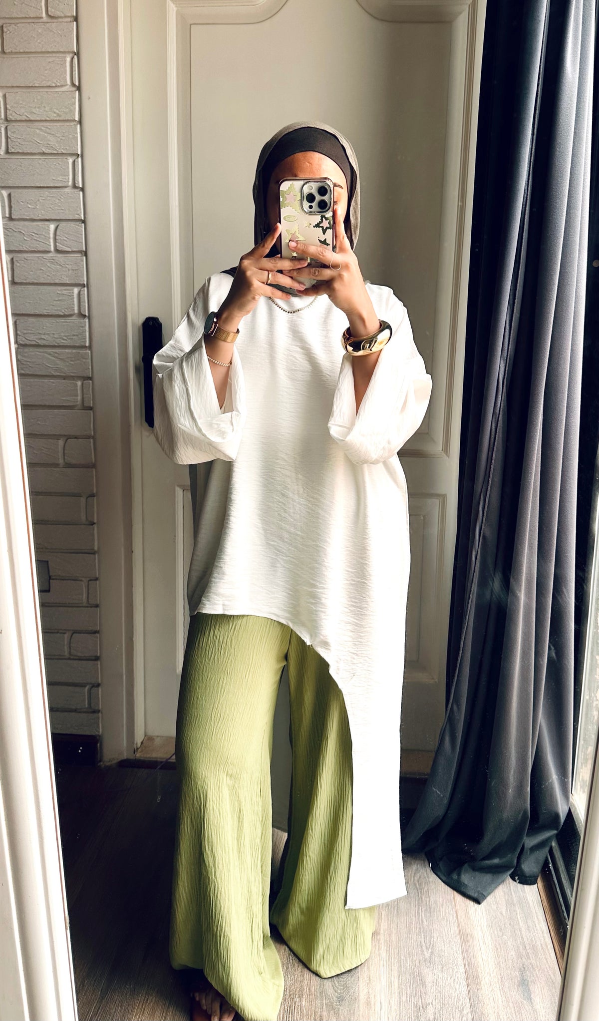 Signature Wide Leg Pants In Pistachio
