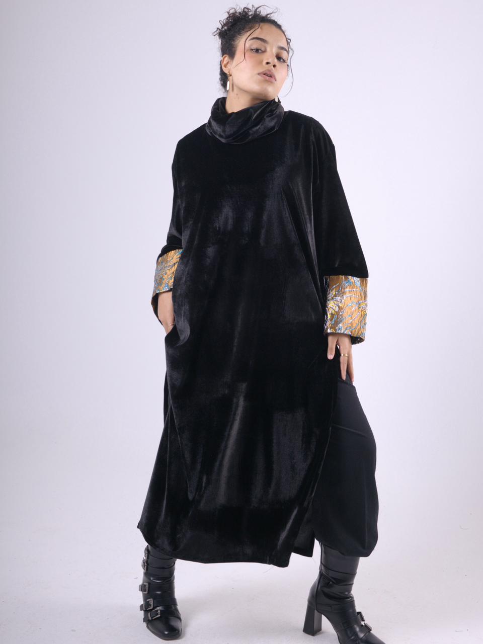 Seren Tunic in Black